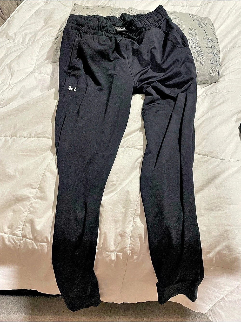 NWOT Women’s Under Armour Black Athletic Jogger Pants